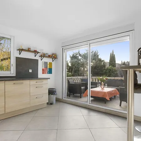 Vakantiehuis Maison Saint-raphael - Les Vignes *