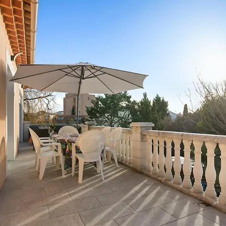 펜션 Maison Saint-raphael - Les Vignes